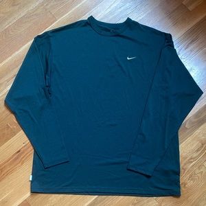 Nike Men’s Dri-Fit Green Long-Sleeve T-Shirt